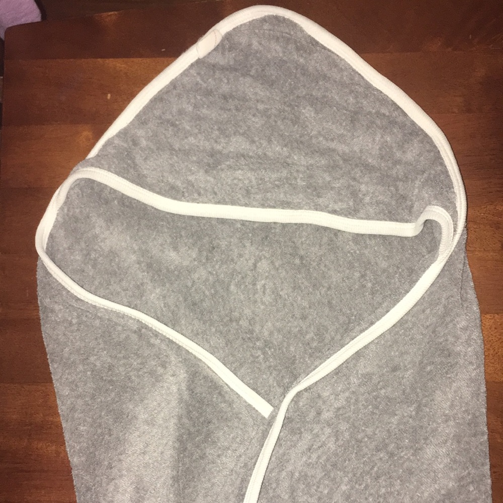 LAST CALL Burt’s Bees Baby organic cotton baby hooded towel
